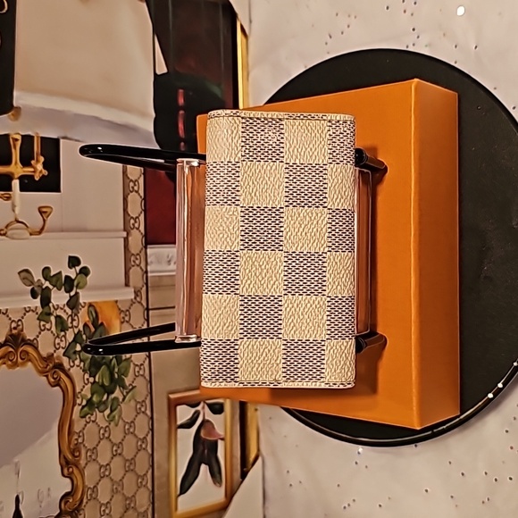 Louis Vuitton Damier Azure Keyholder Wallet - Picture 8 of 10